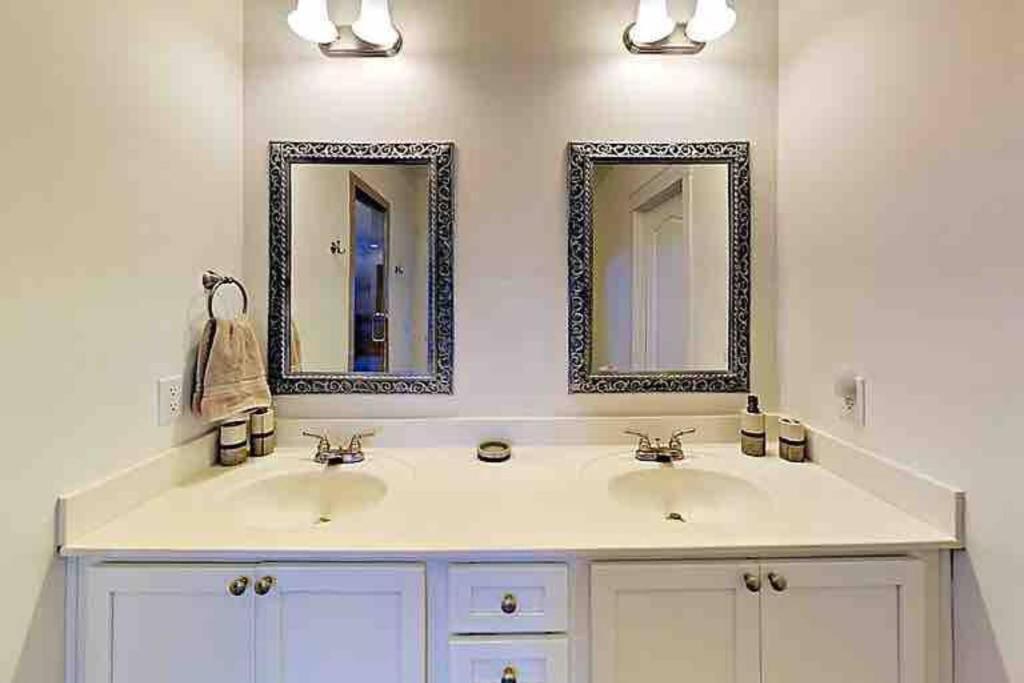 Serenity Views Comfort - Close To City & Parkway! Weaverville Eksteriør bilde