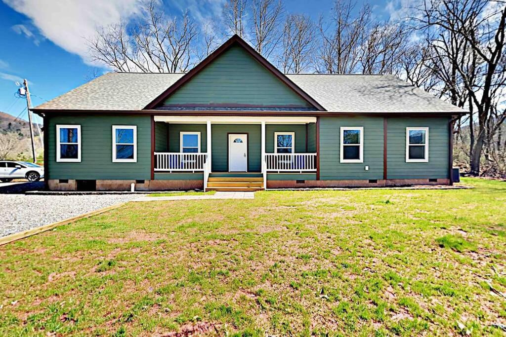 Serenity Views Comfort - Close To City & Parkway! Weaverville Eksteriør bilde